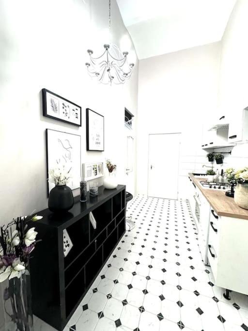 L3 Centre Stylish Flat Ac * Будапешт